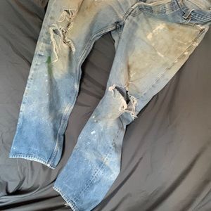 Levi’s ultra distressed jeans size 34/33